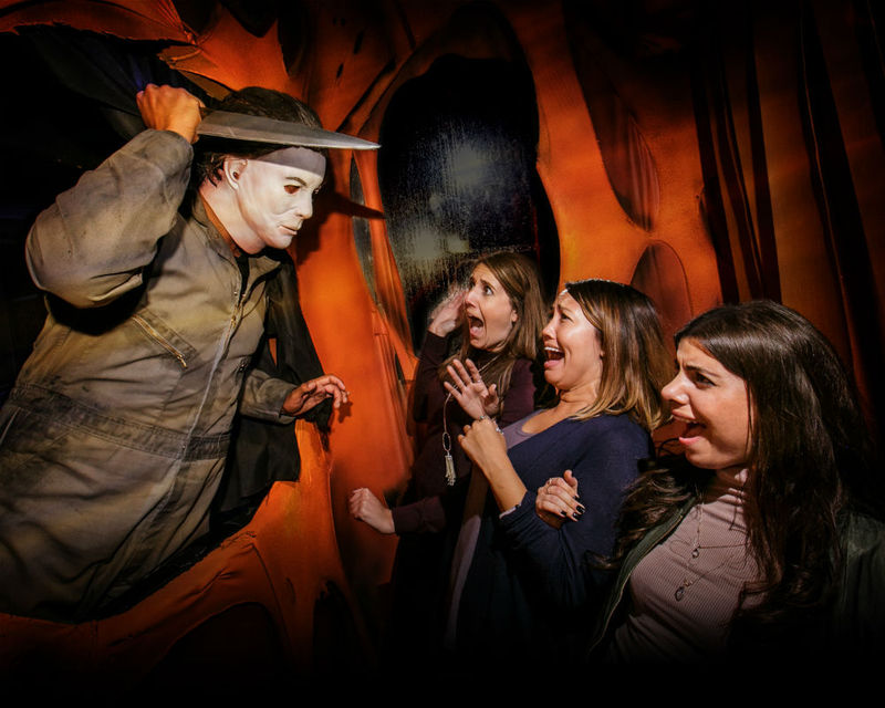 Illustration for article titled A Creepily Fun Photo Tour of Universal Studios' Halloween Horror Nights
